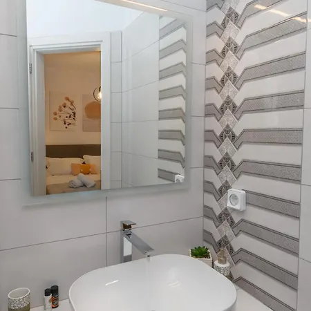 Apartment Sunny & Blue 2 *