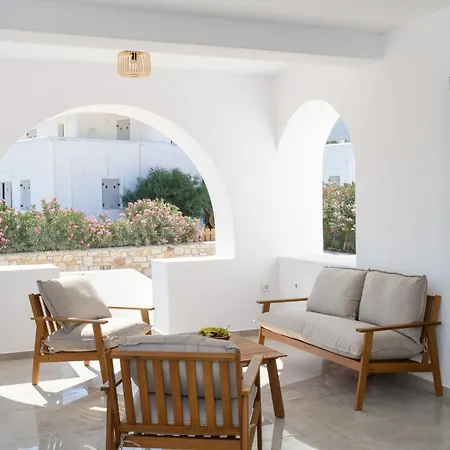 Sunny & Blue 2 Apartment Parasporos