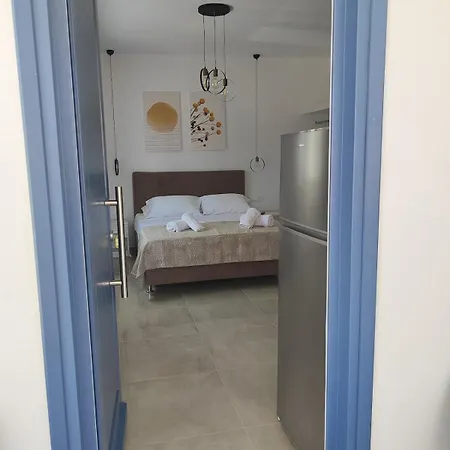 Sunny & Blue 2 * Parasporos